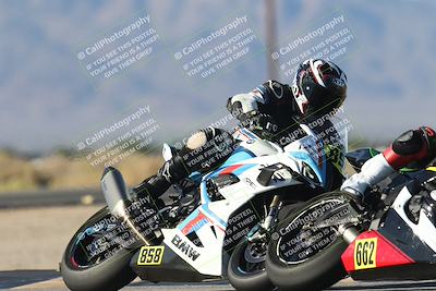 media/Nov-01-2025-CVMA (Sat) [[fc0f7531b8]]/Race 11-Amateur Supersport Open/